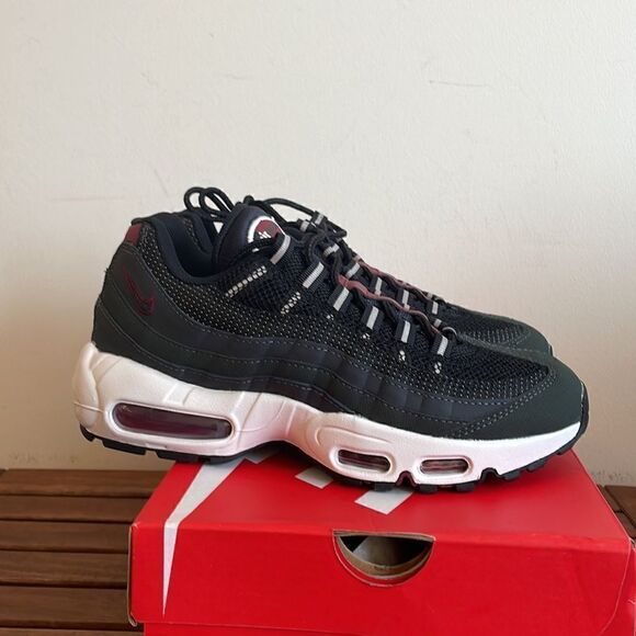 Nike Air Max 95 Essential Anthracite Team Red Men6.5/Women 8(DQ3982-001)MSRP$175 - Picture 10 of 15